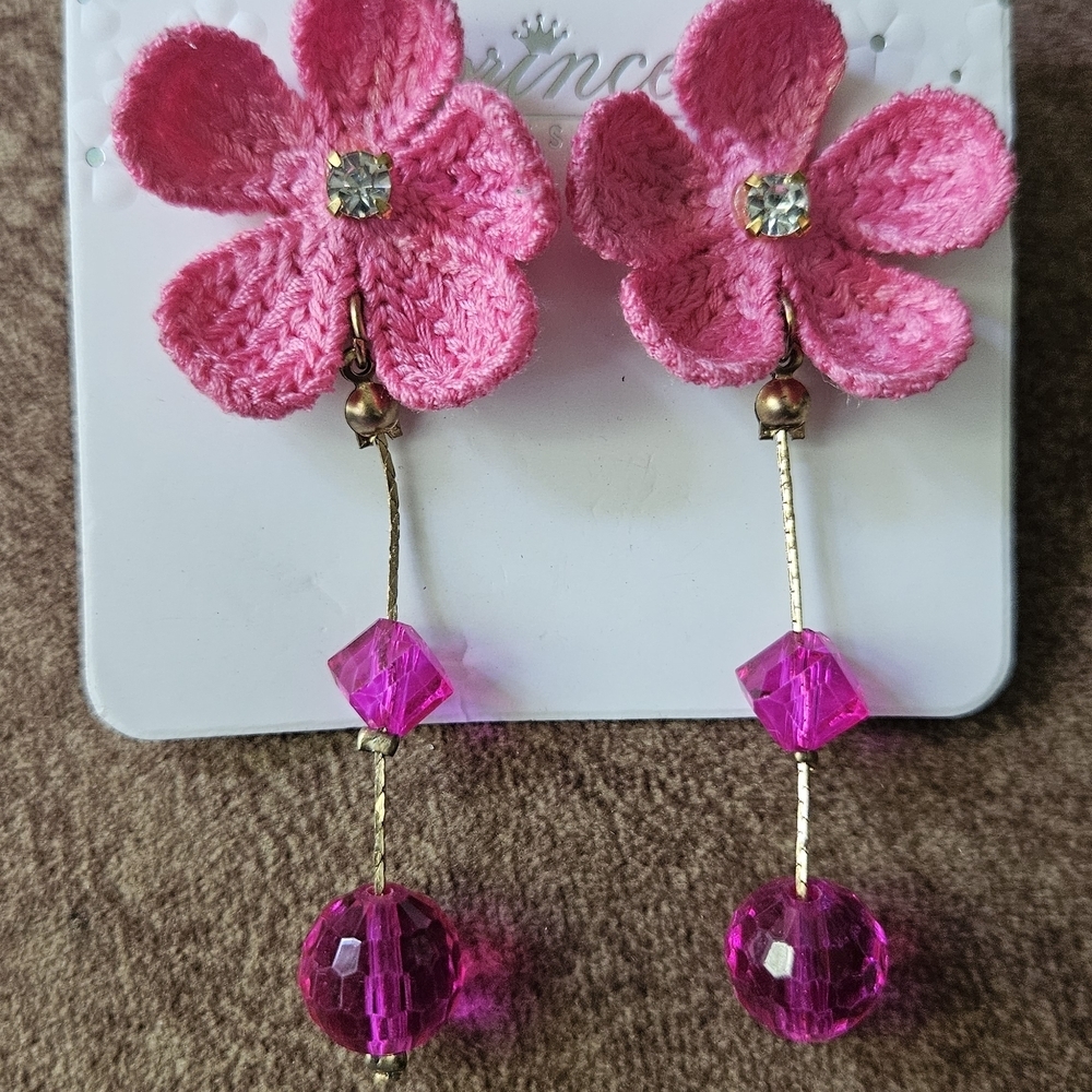 Elegant Pink Floral Dangle Earrings